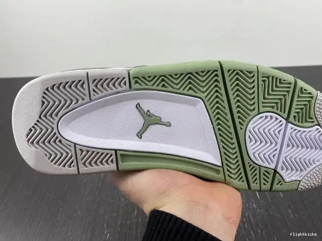 4 Jordan Seafoam Air AQ9129-103 WMNS 0703
